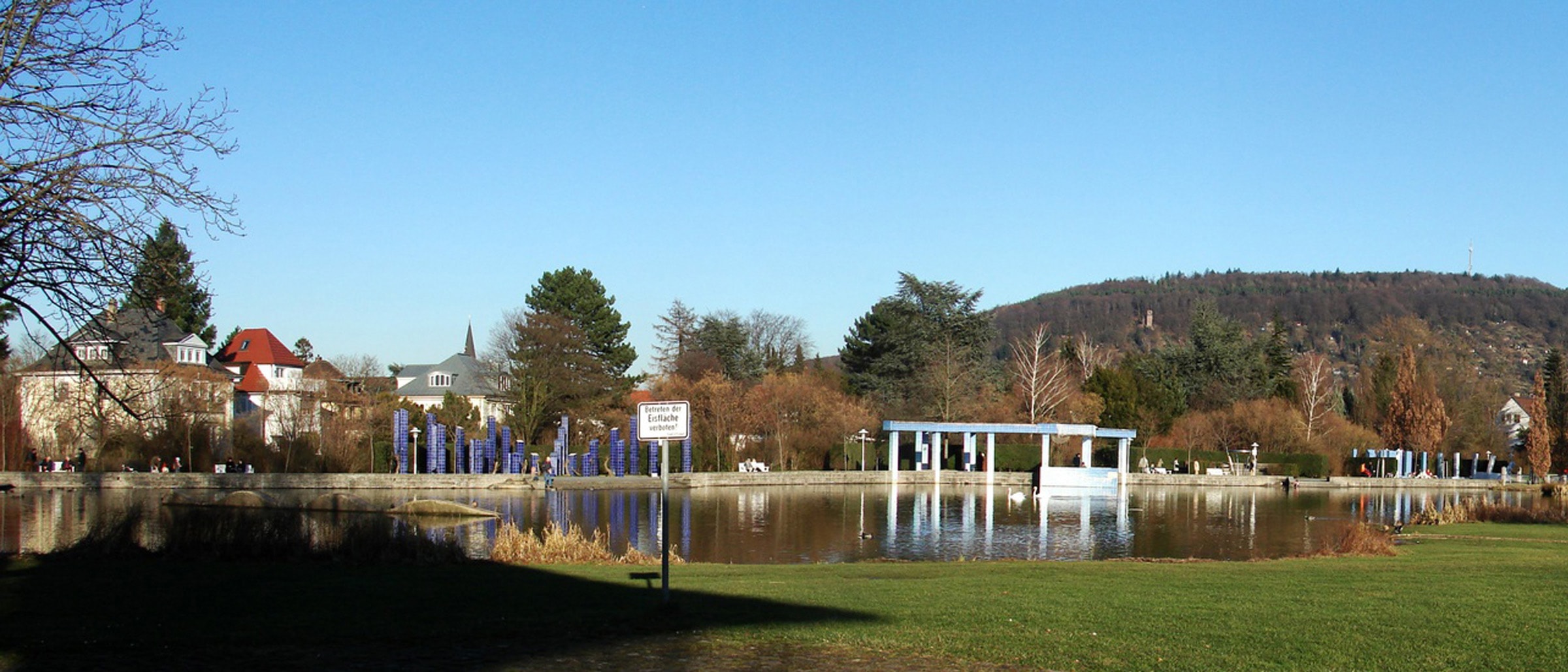 Alnatura Alnatura Ettlingen: Flussufer in Ettlingen