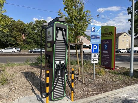 Alnatura Ökostrom Ladestation für Elektroautos