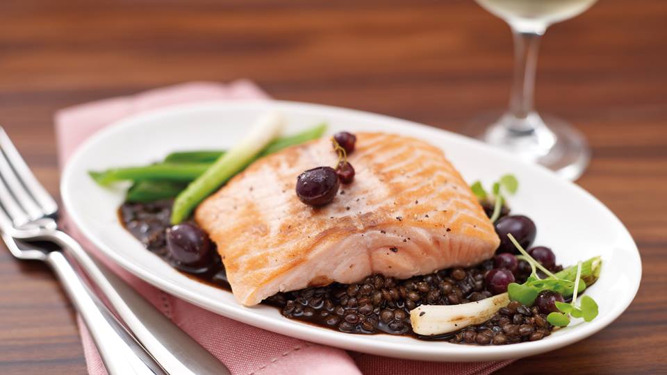 Lachs mit Linsen