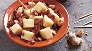 Manchego mit Dattel-Mandel-Marinade