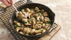 Blitz-Champignon-Gnocchi aus dem Ofen