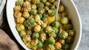 Gebackener Rosenkohl mit Parmesan