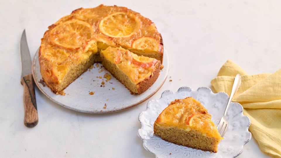 Upside-down-Polentakuchen mit Orangen
