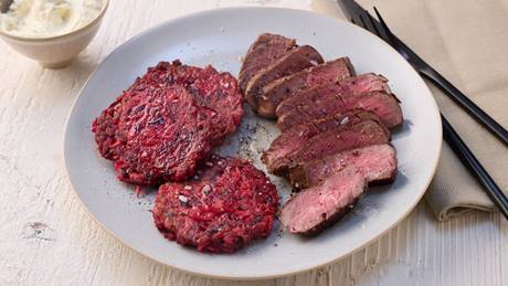 Rinderfilet auf Wurzelgemüse-Rösti