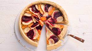 Wurzelgemüse-Quiche mit Tofu